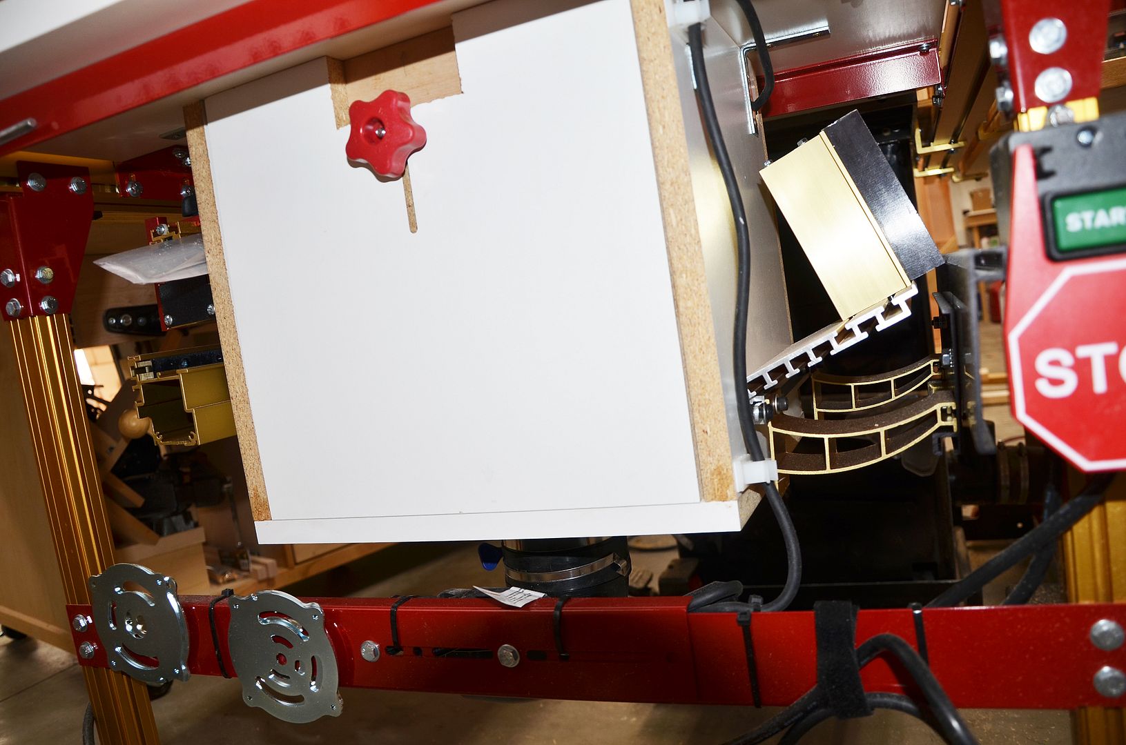 Router table dust collection